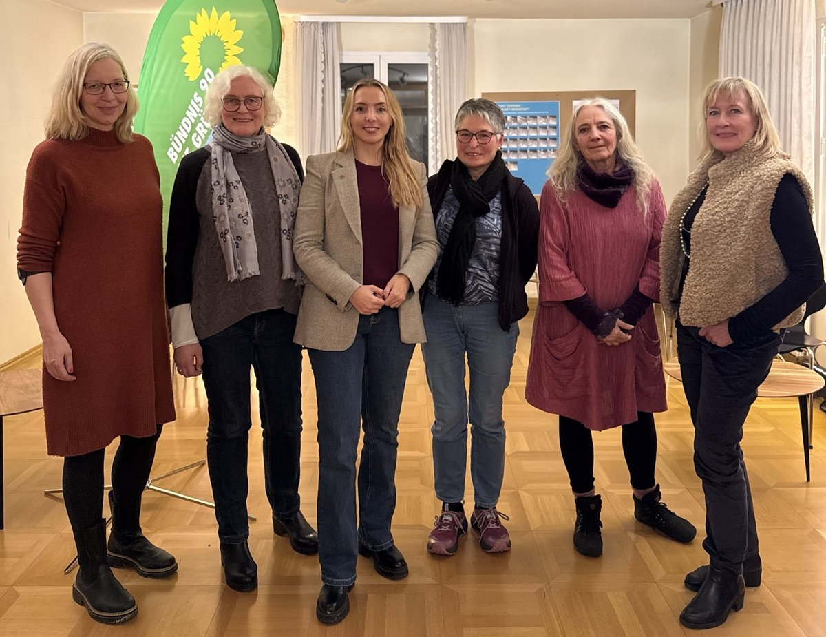 von links: Birgit Deppermann, Alice Engelhardt, Saskia Frank, Regina Gromball, Petra Hans-Grapentin, Anuschka Haacke-Streibel, Bild: Lyna Topal